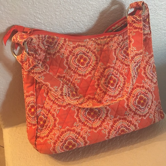 LAST CHANCE!!! Vera Bradley purse - Picture 4 of 8